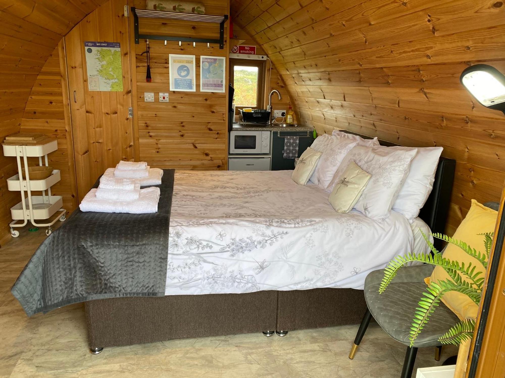 Earls View Pod Hotel Carna Buitenkant foto
